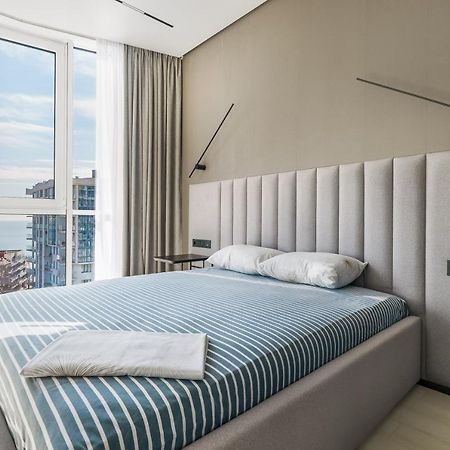 Luxury Waterfront 3-Bedrooms Apartment Odesa Exterior foto